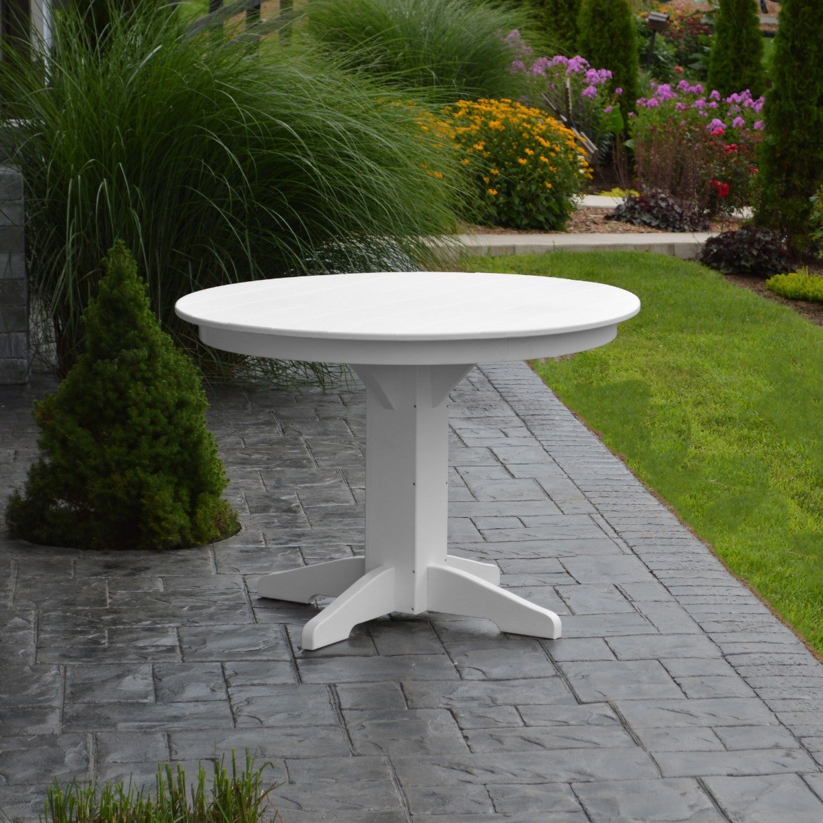 A&L Furniture 44 in Round Dining Table