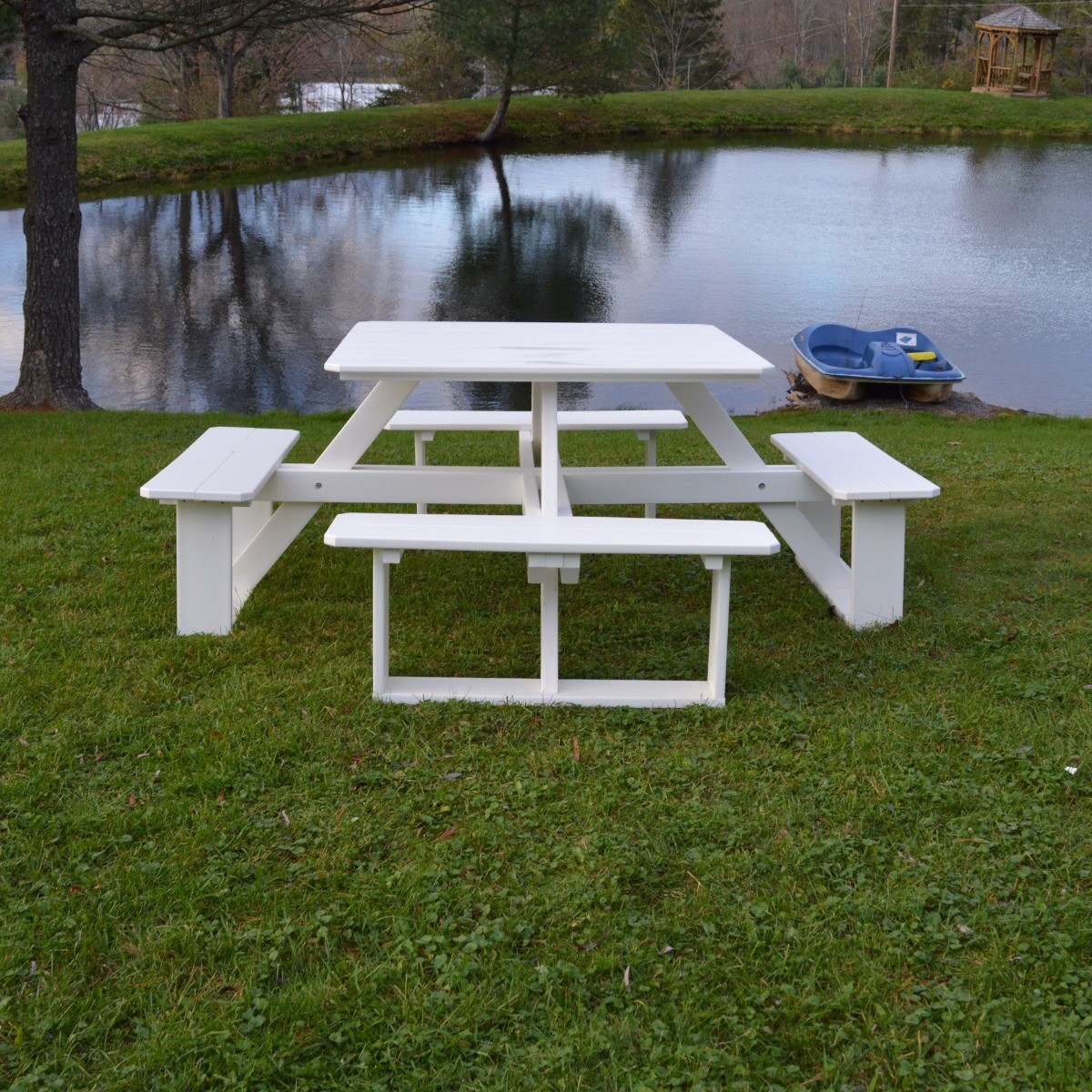 A&L Furniture 44 in Square Walk-In Table