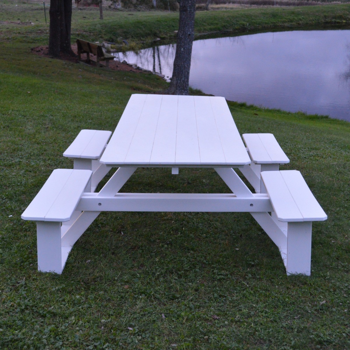 A&L Furniture 8 ft Walk-In Table