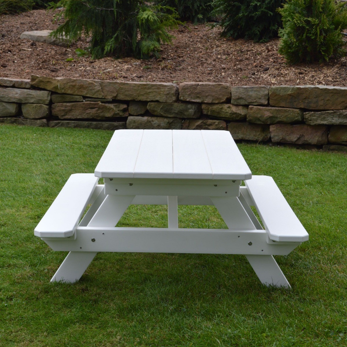 A&L Furniture Kids Table