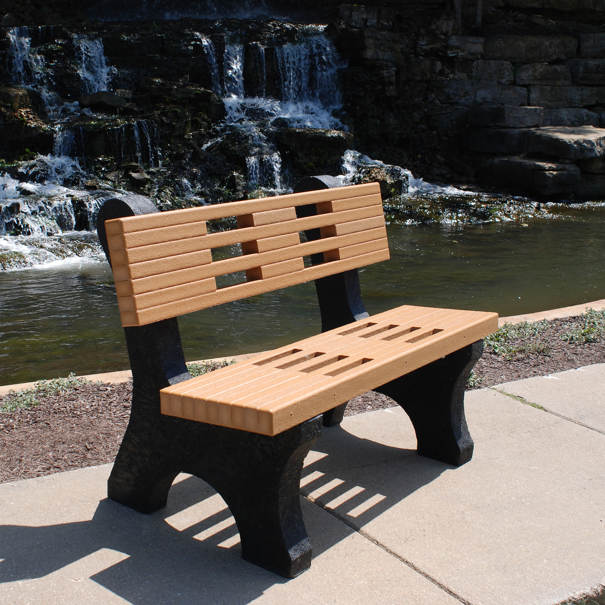 Frog Furnishings Ariel 4 ft Poly Bench