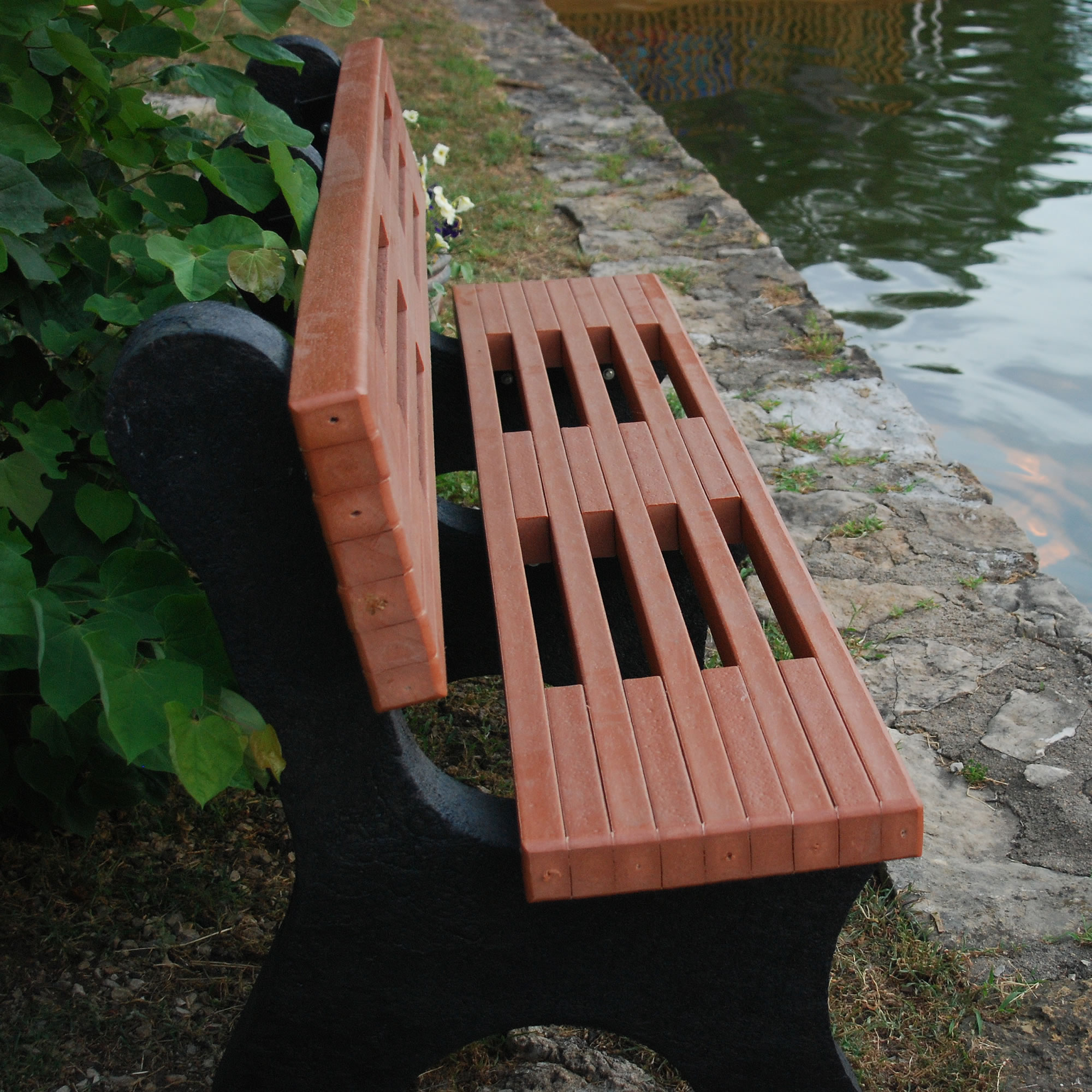 Frog Furnishings Ariel 6 ft Poly Bench