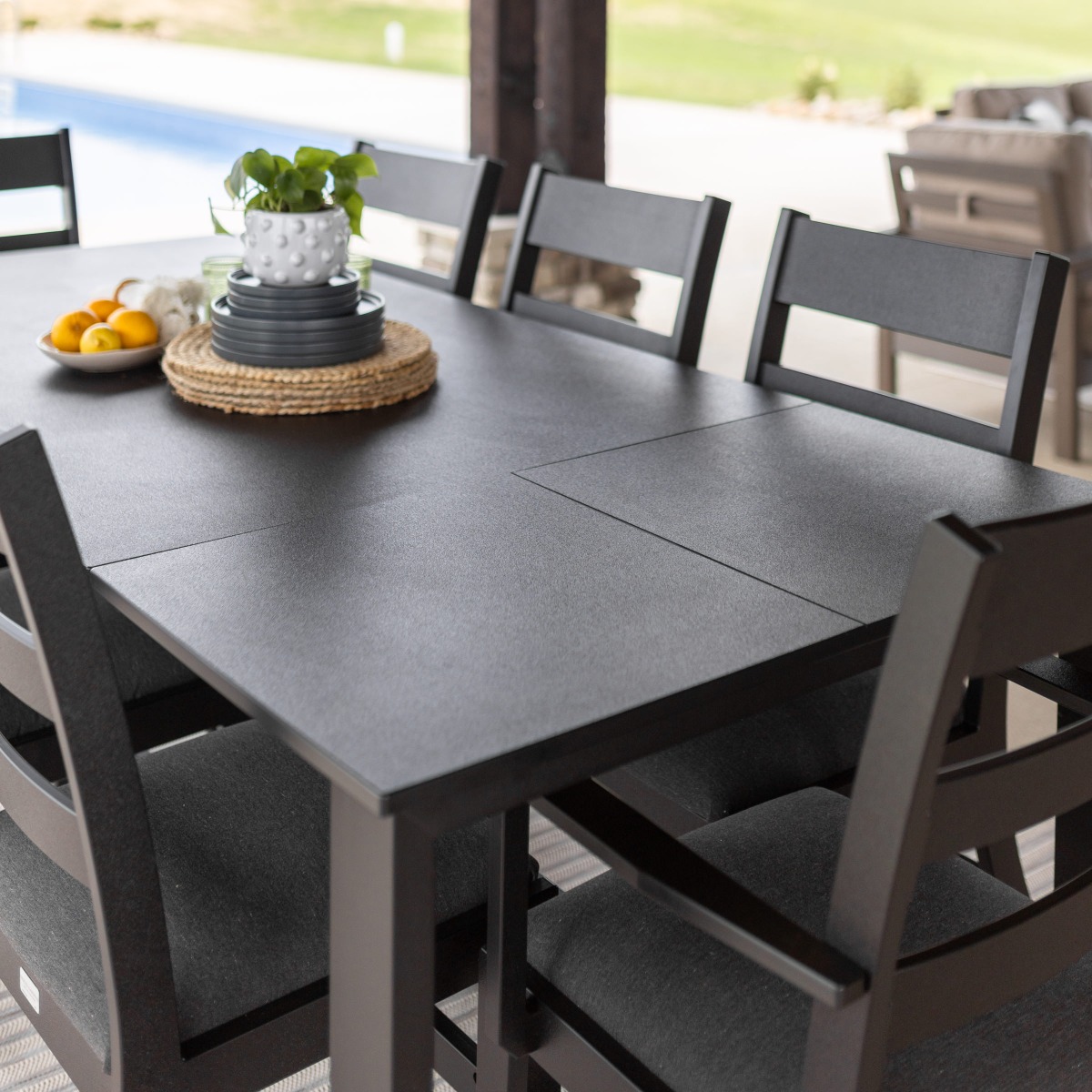Table leaves store beneath the table top