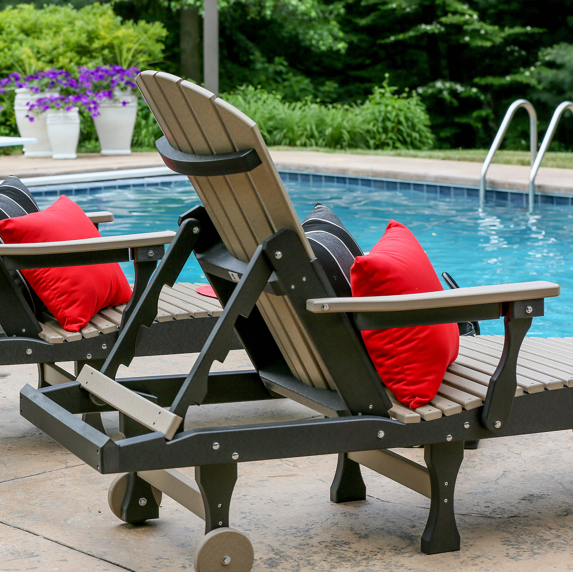 Berlin Gardens Comfo-Back Chaise Lounge Set