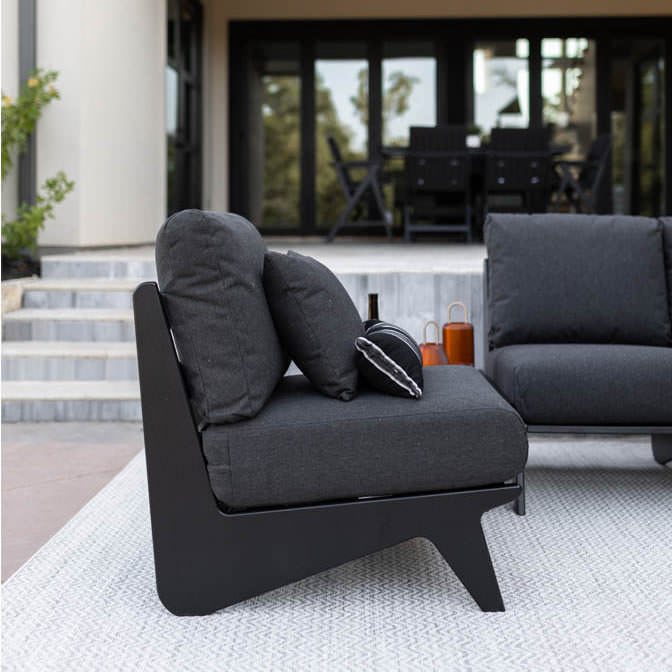 Berlin Gardens Holland Club Chair