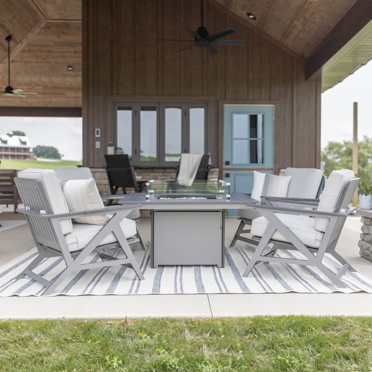 Berlin Gardens Kinsley Lounge Chair