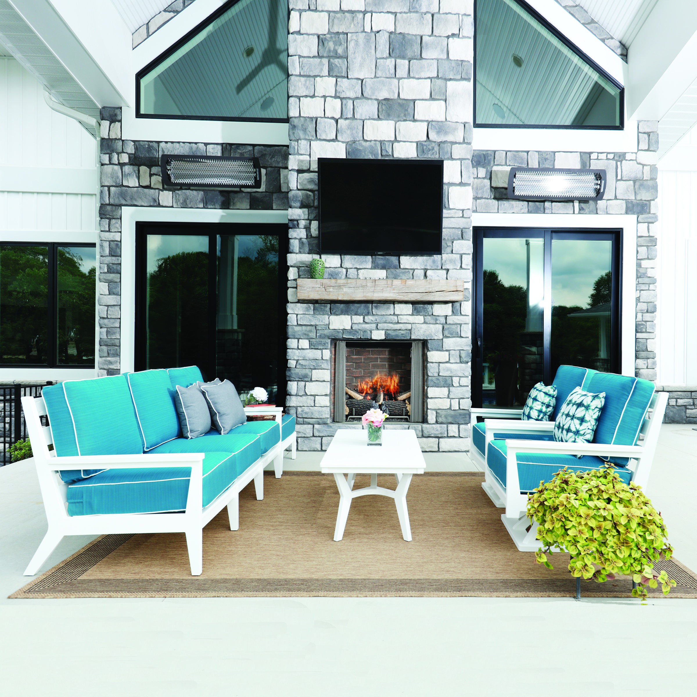 Berlin Gardens Mayhew Sofa