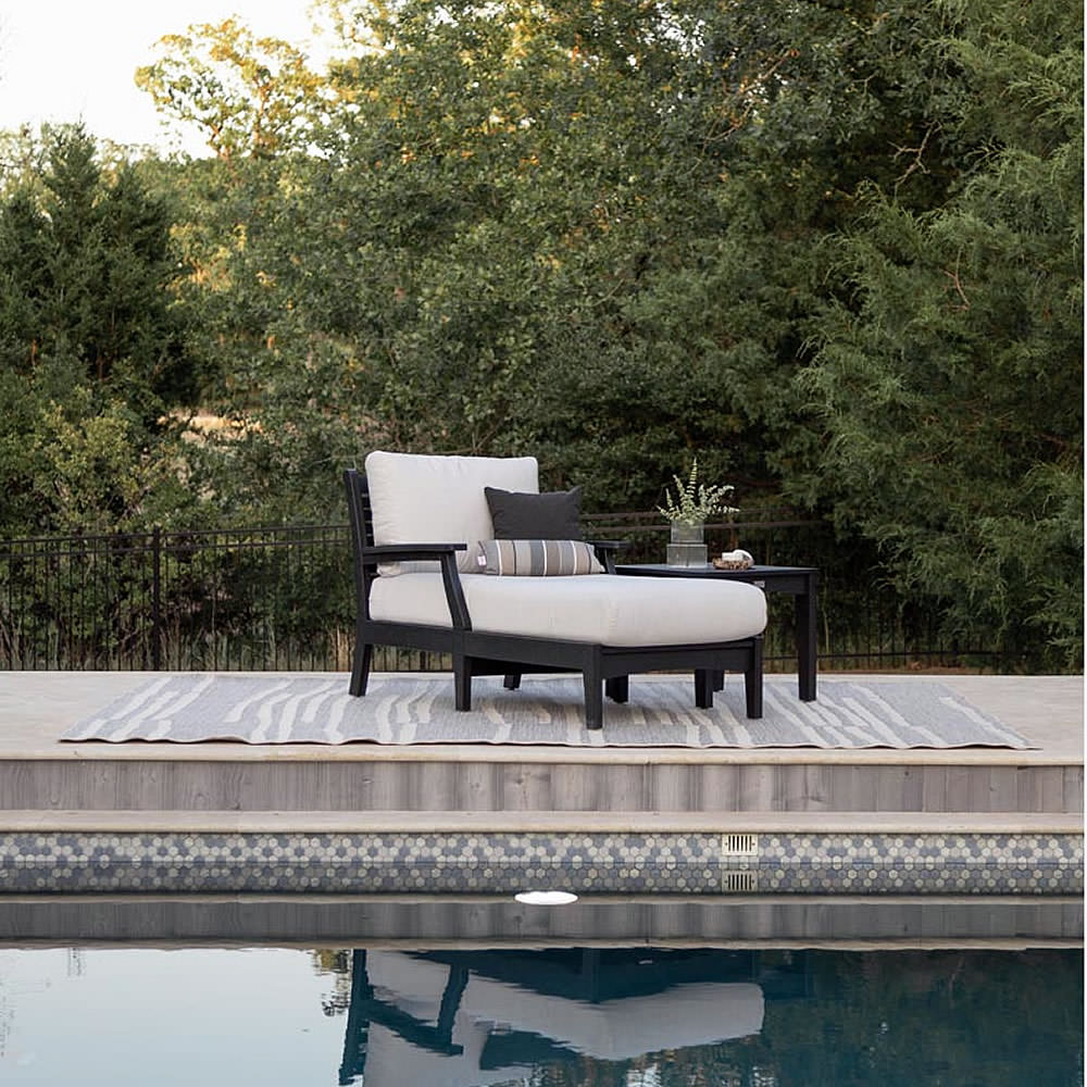 End Table and Throw Pillows sold separately