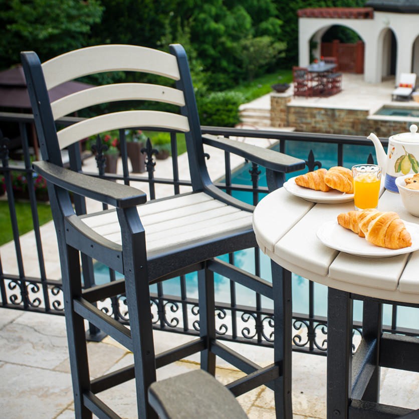 Breezesta™ Avanti Bar Captain's Arm Chair