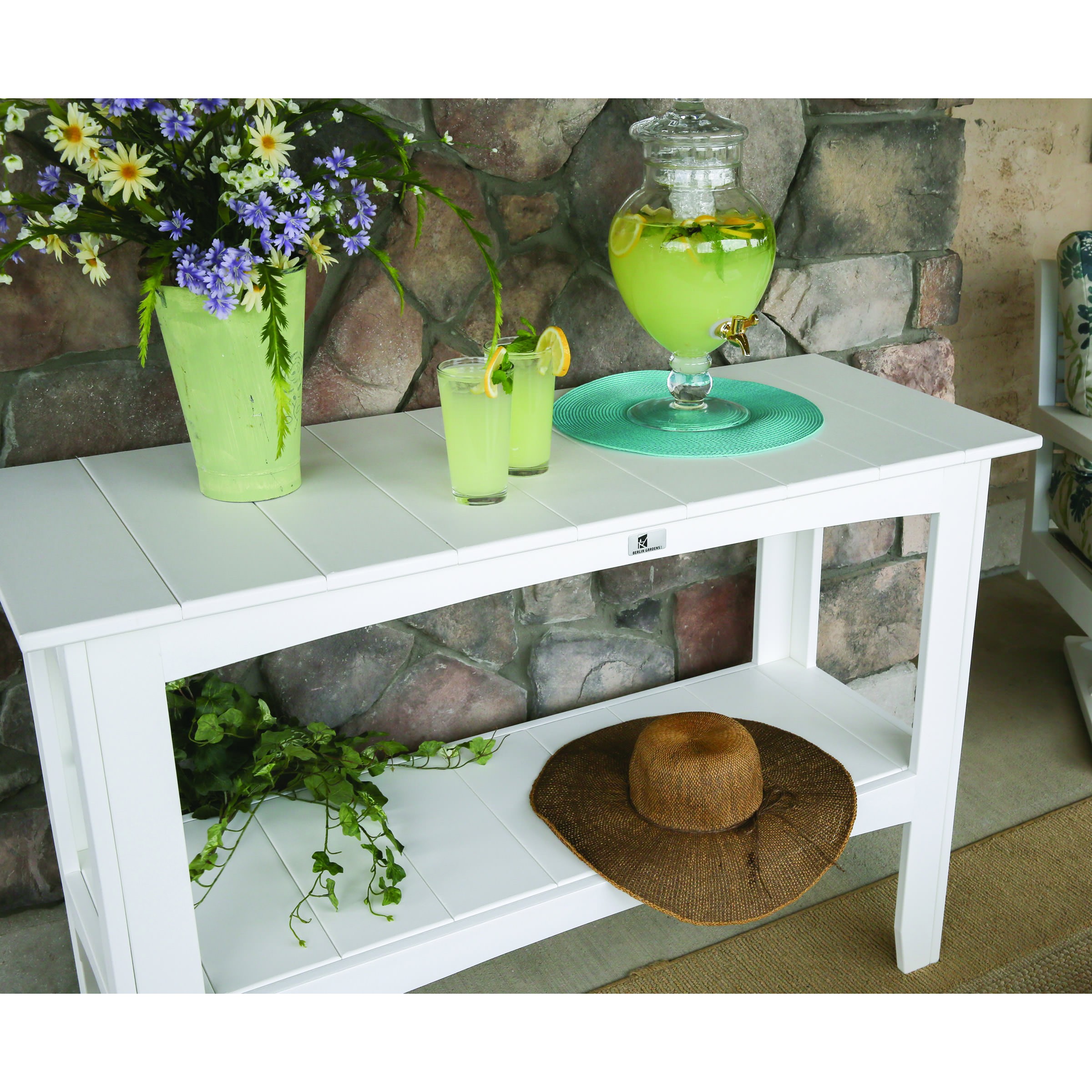 Berlin Gardens Buffet Table