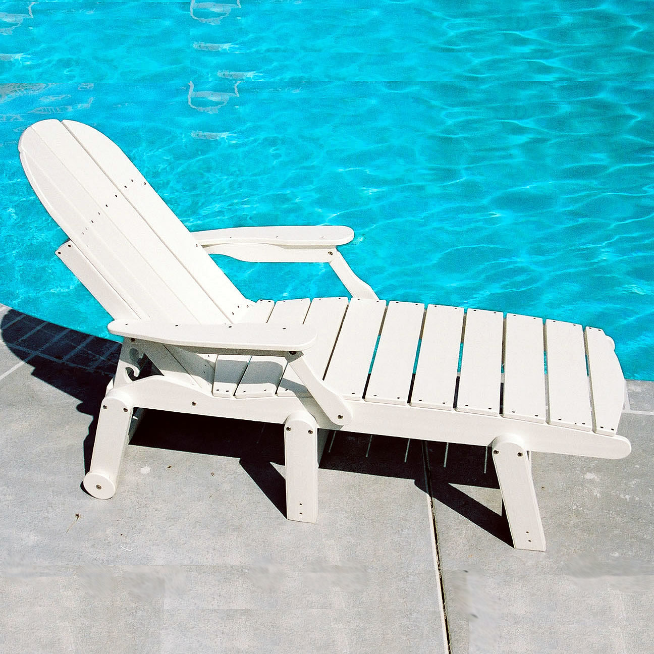 Tailwind Chaise Lounge - With Arms