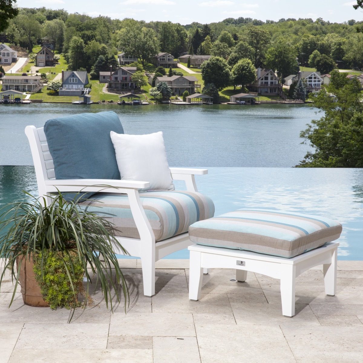 Berlin Gardens Classic Terrace Club Chair