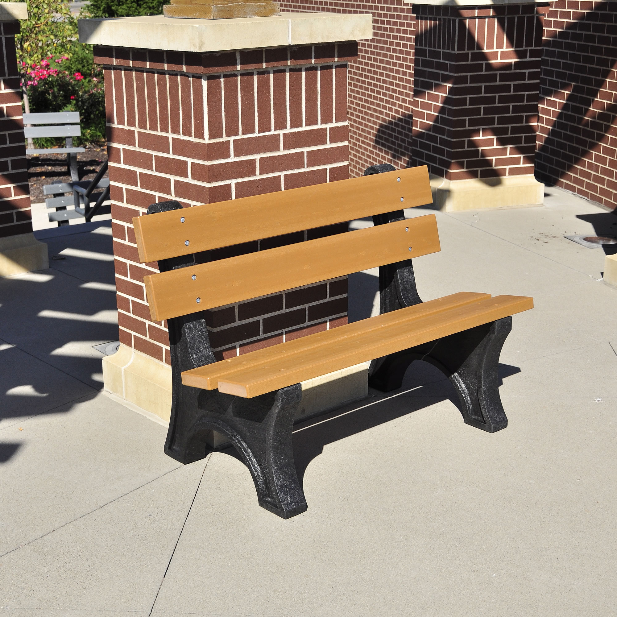 Frog Furnishings Colonial 4 ft Poly Bench