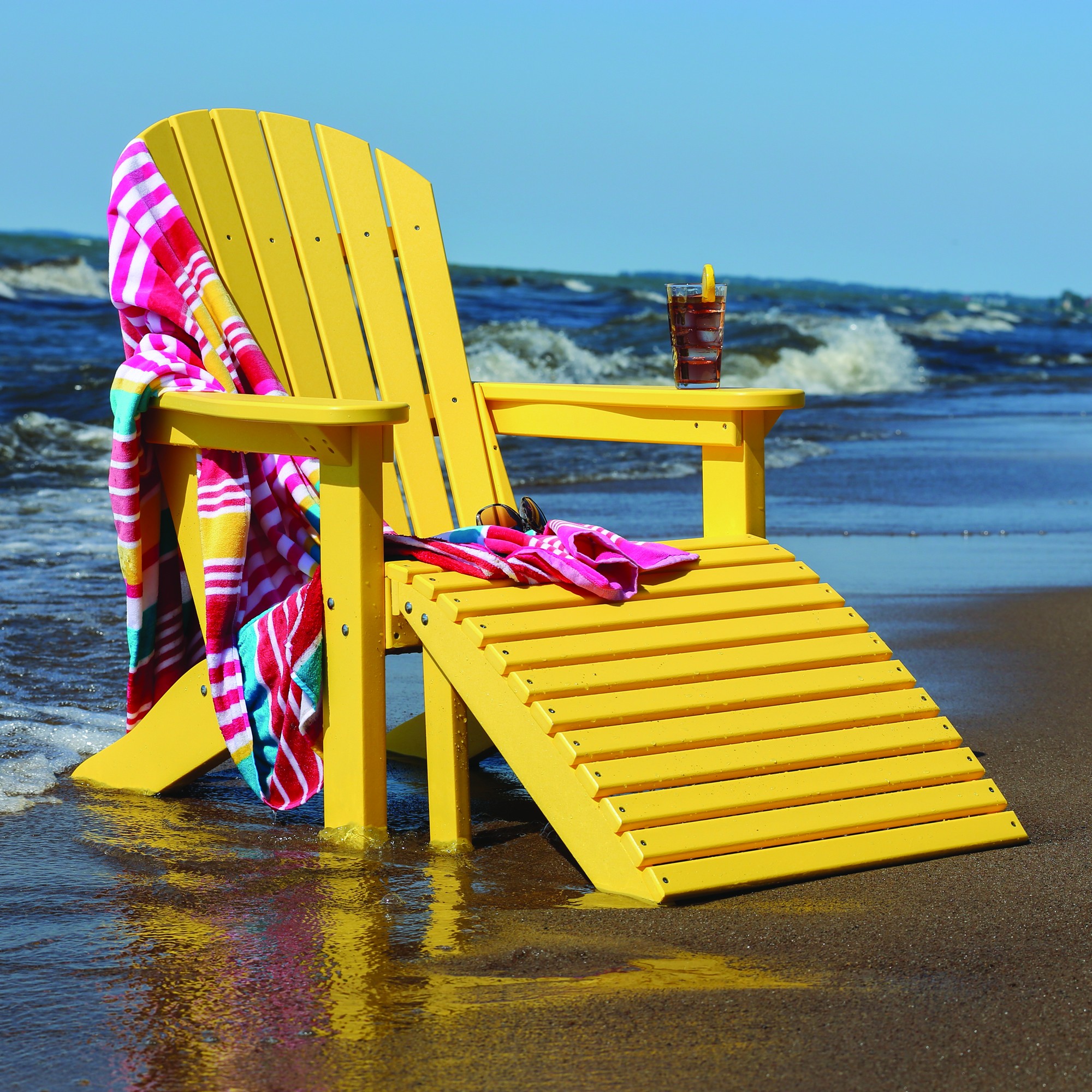 Shown in Weatherwood on Chocolate with Tete-a-Tete Table (Sold Separately)