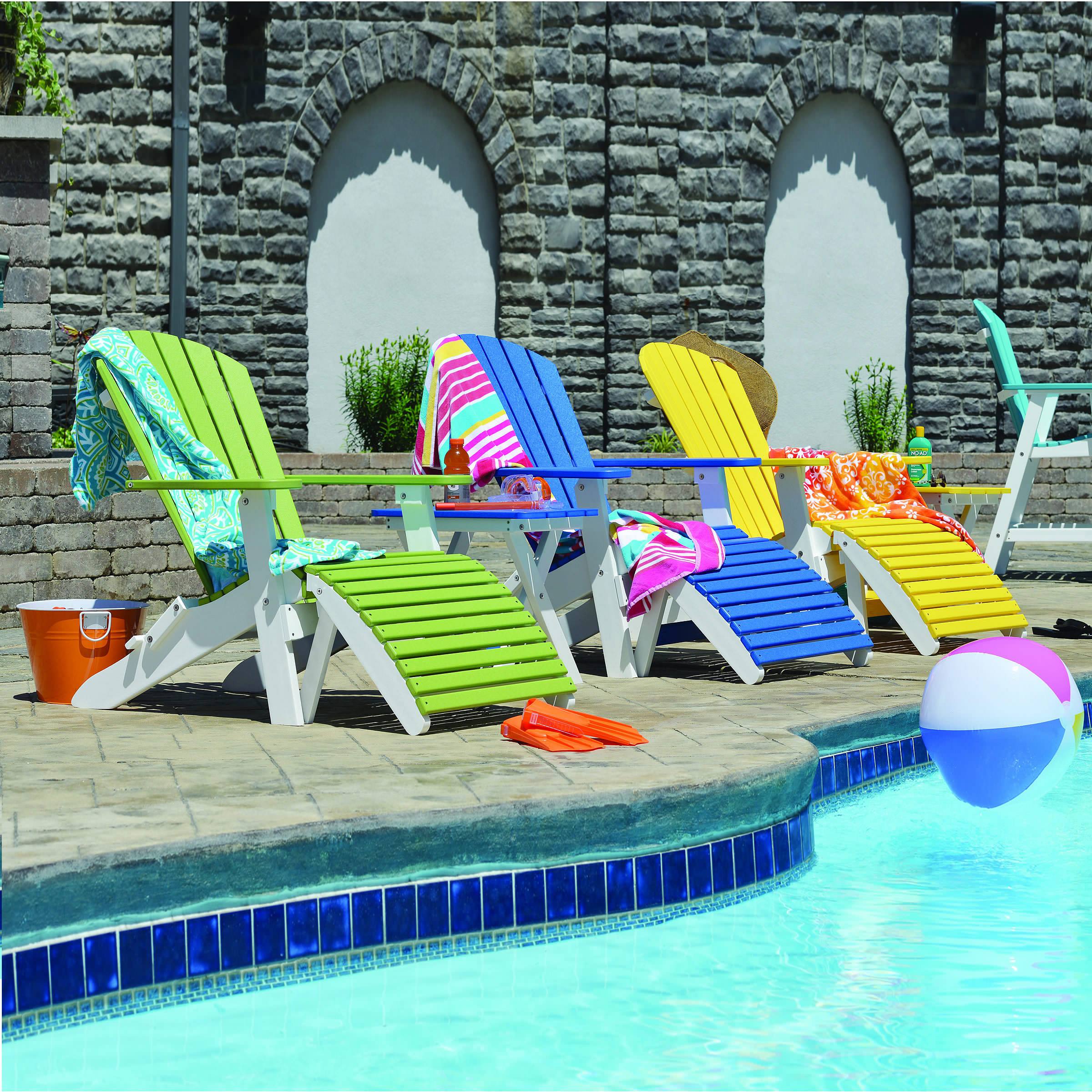 Chairs and tables sold separately