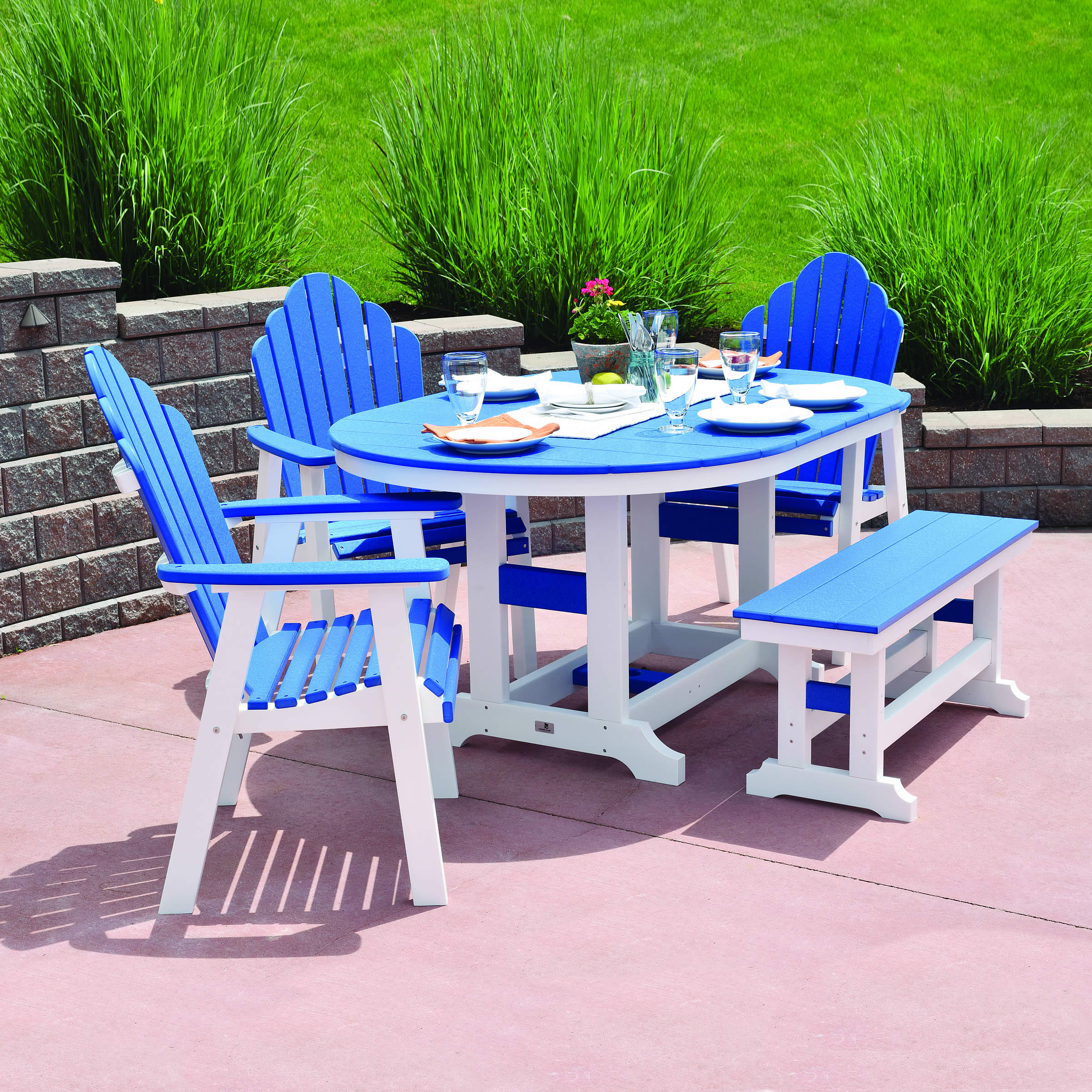 Berlin Gardens Cozi-Back Dining Set