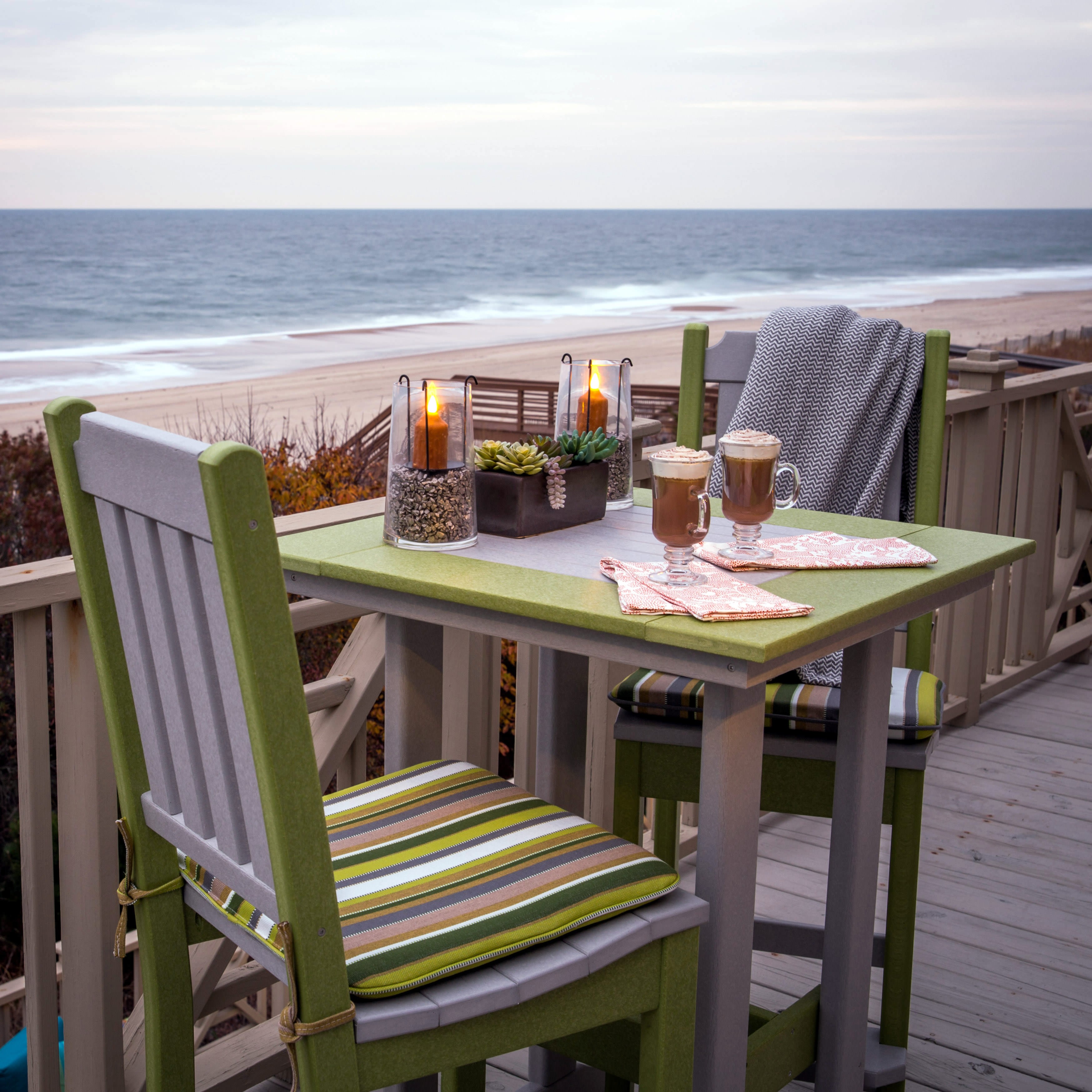 Finch Amish Poly Keystone Bar Chair w/ Arms