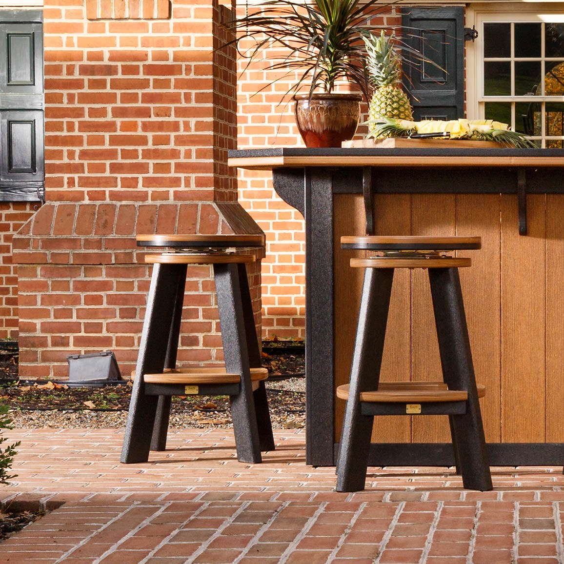 Finch Amish Poly Great Bay Swivel Bar Stool