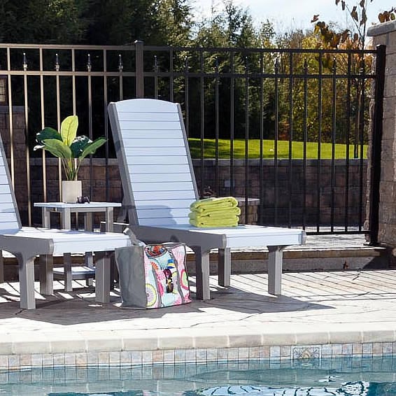 Finch Amish Poly SunSurf Lounge