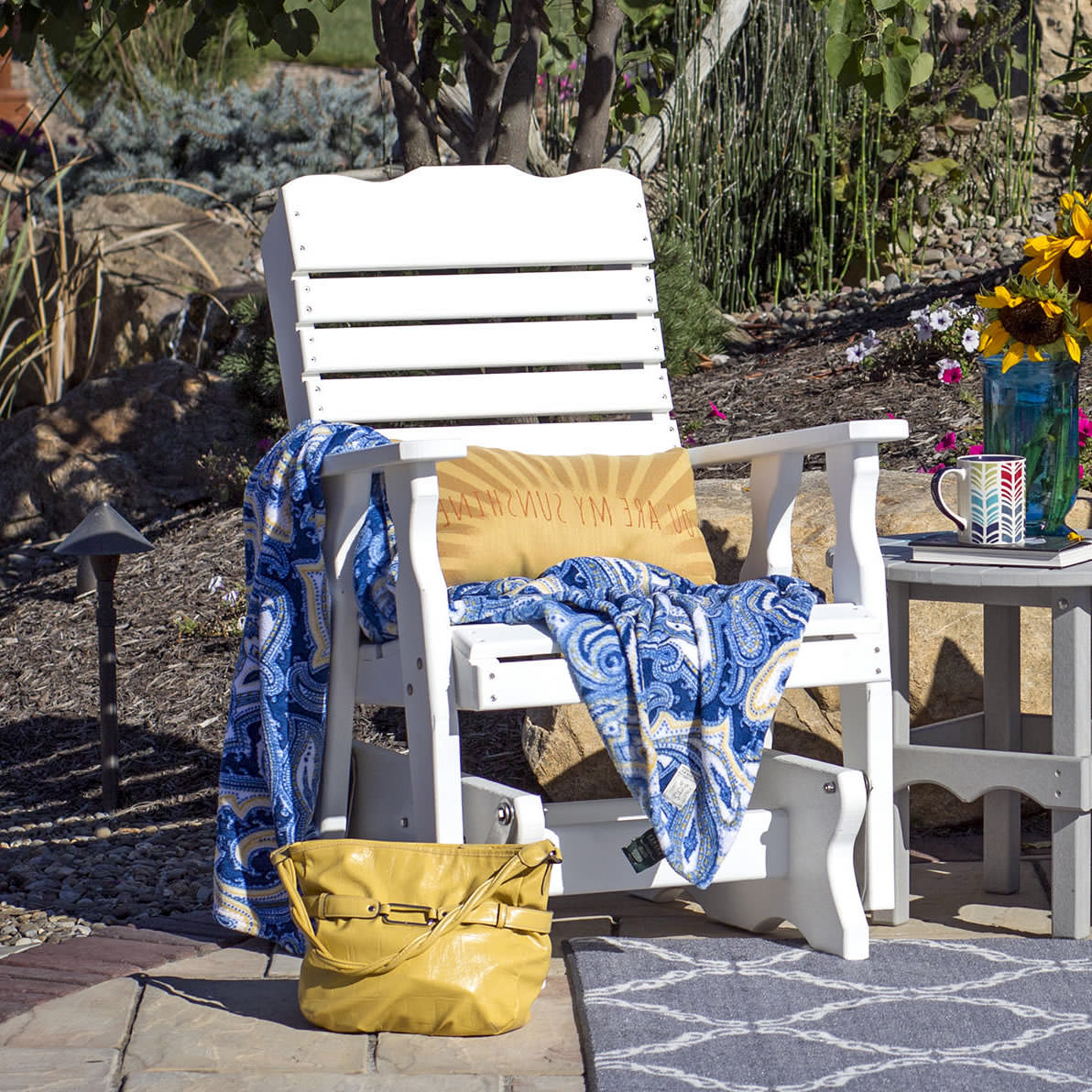 Amish Poly Curve-Back Single Glider Chair