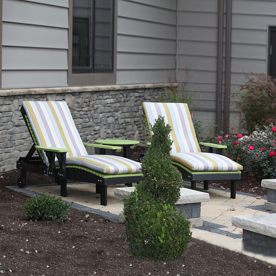  Lounge Cushion and Neck Pillow (sold separately)