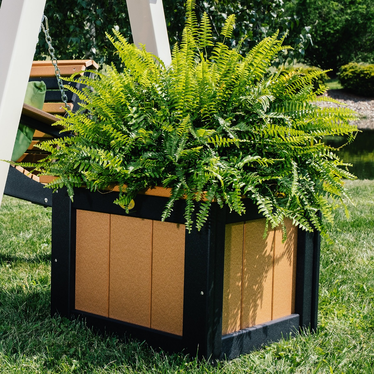 Luxcraft 24 in Planter