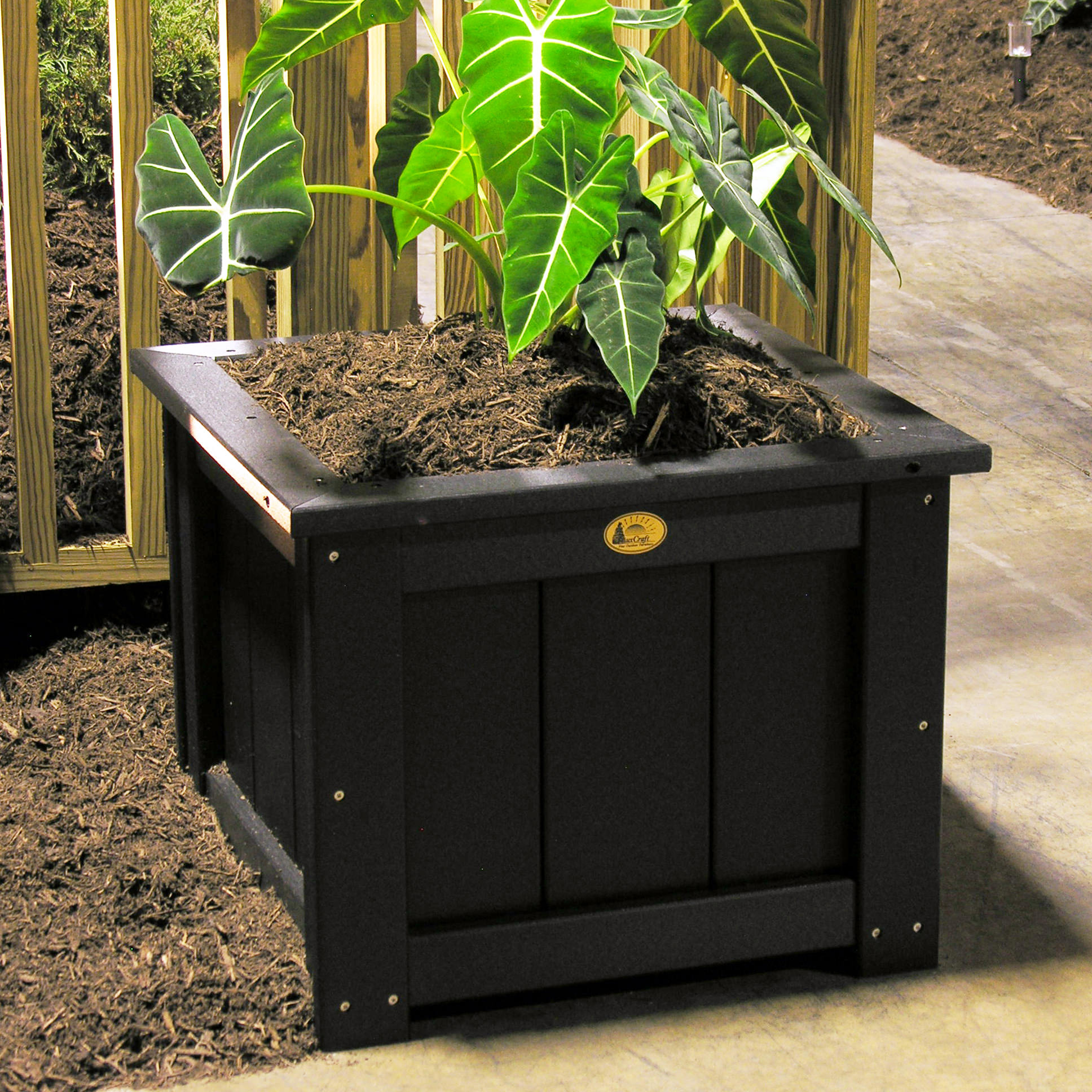 Luxcraft 24 in Planter