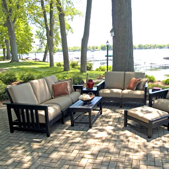 POLYWOOD Club Coffee Table