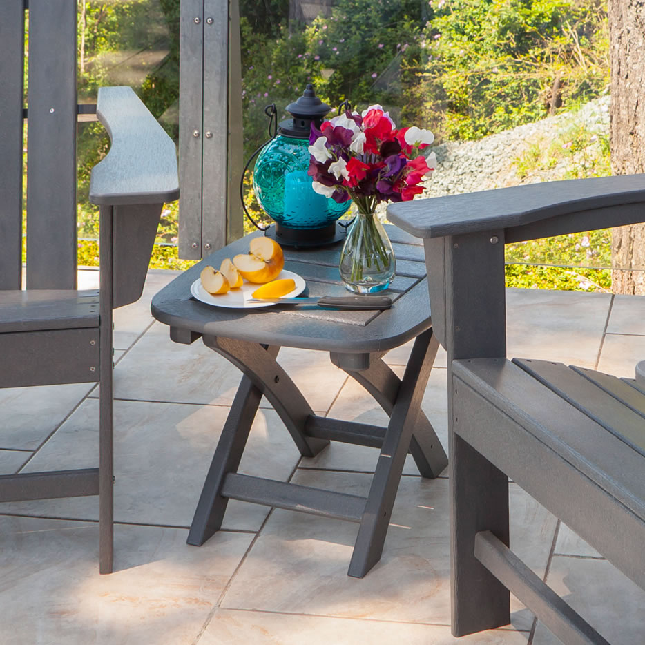 POLYWOOD Nautical 21 x 18 In Side Table