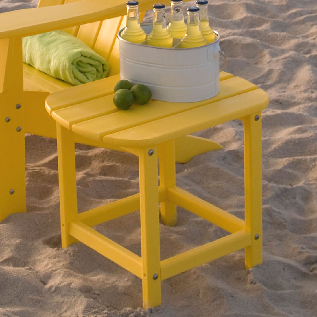 POLYWOOD South Beach 18 In Side Table