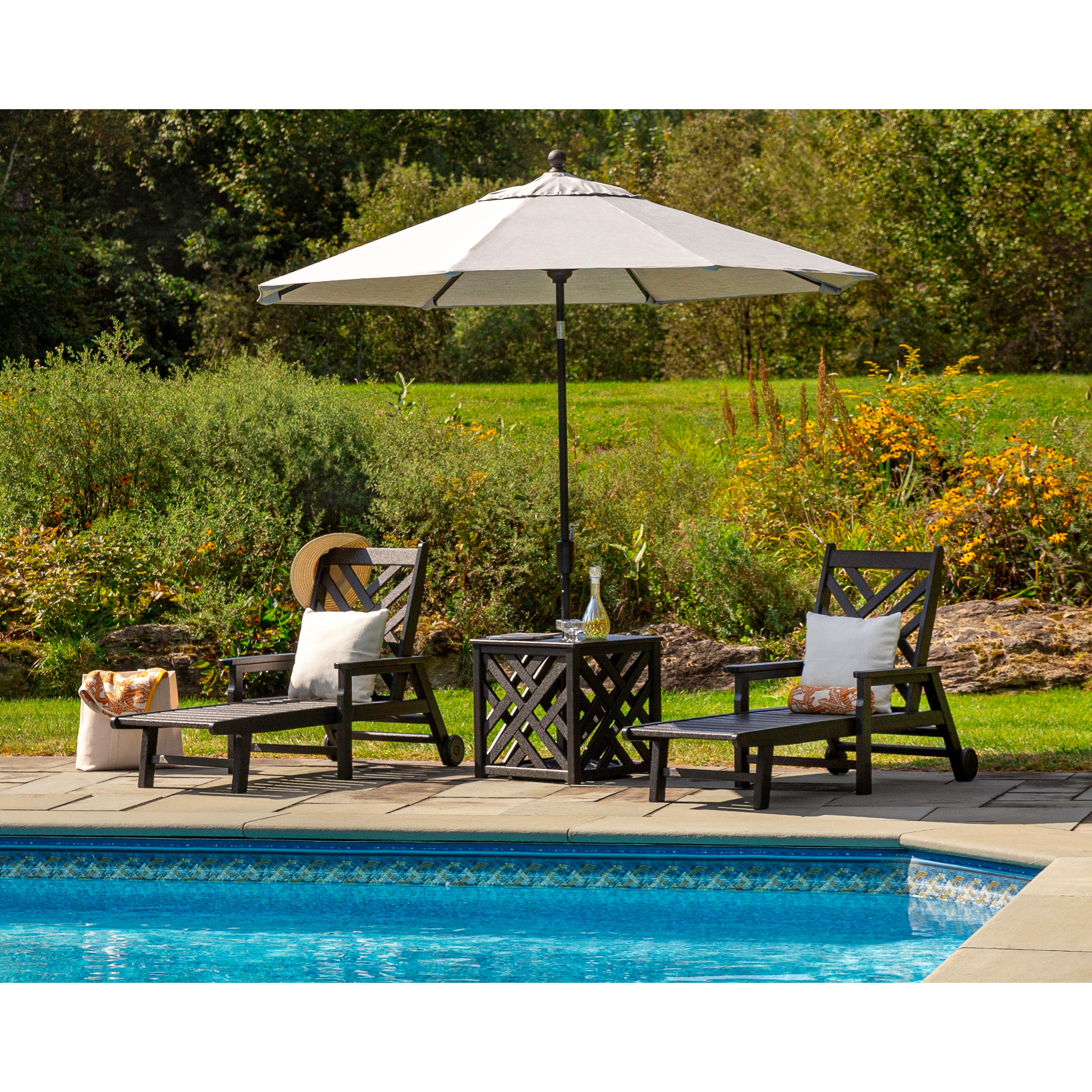 POLYWOOD® Chippendale Chaise with Arms and Wheels