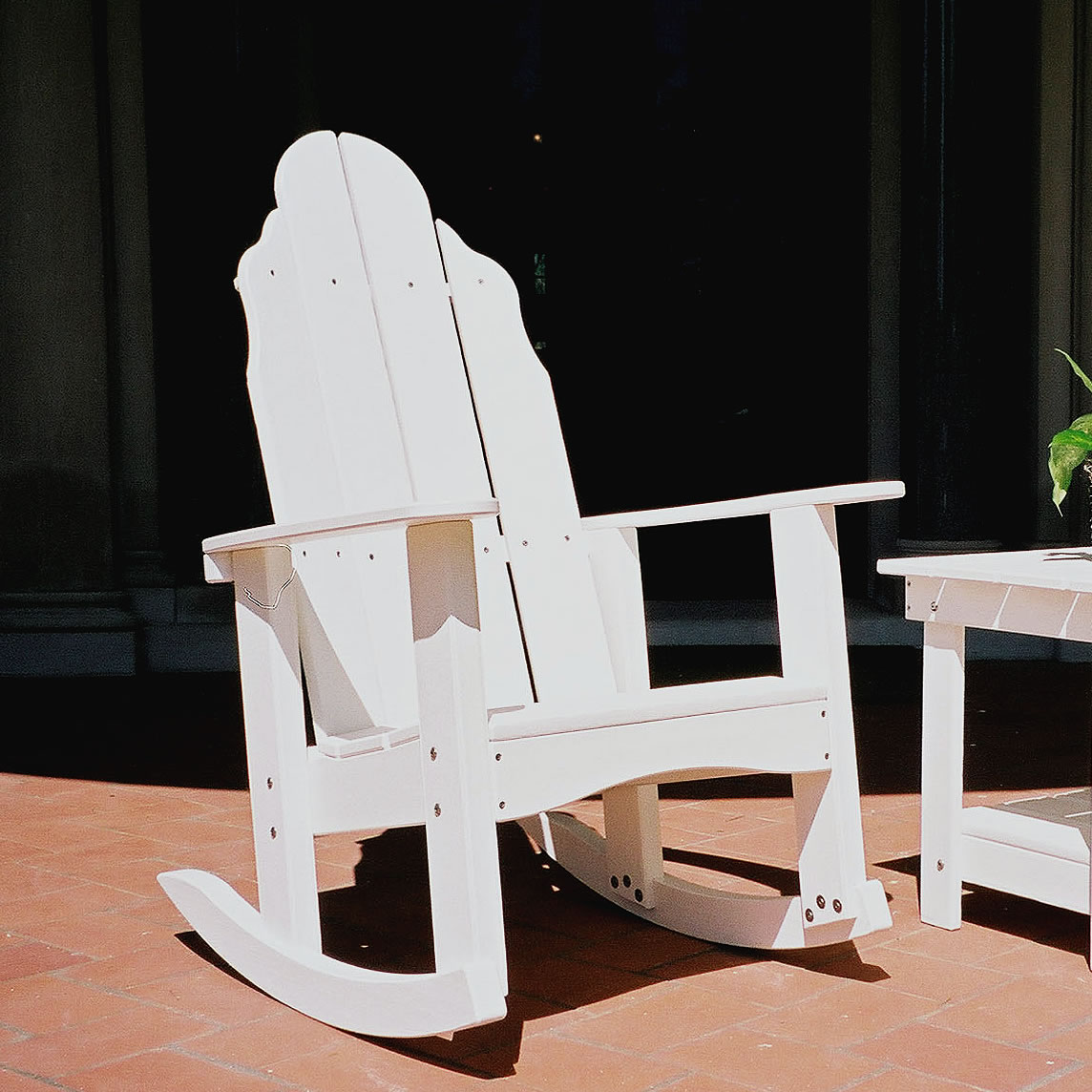 Tailwind Traditional Rocker