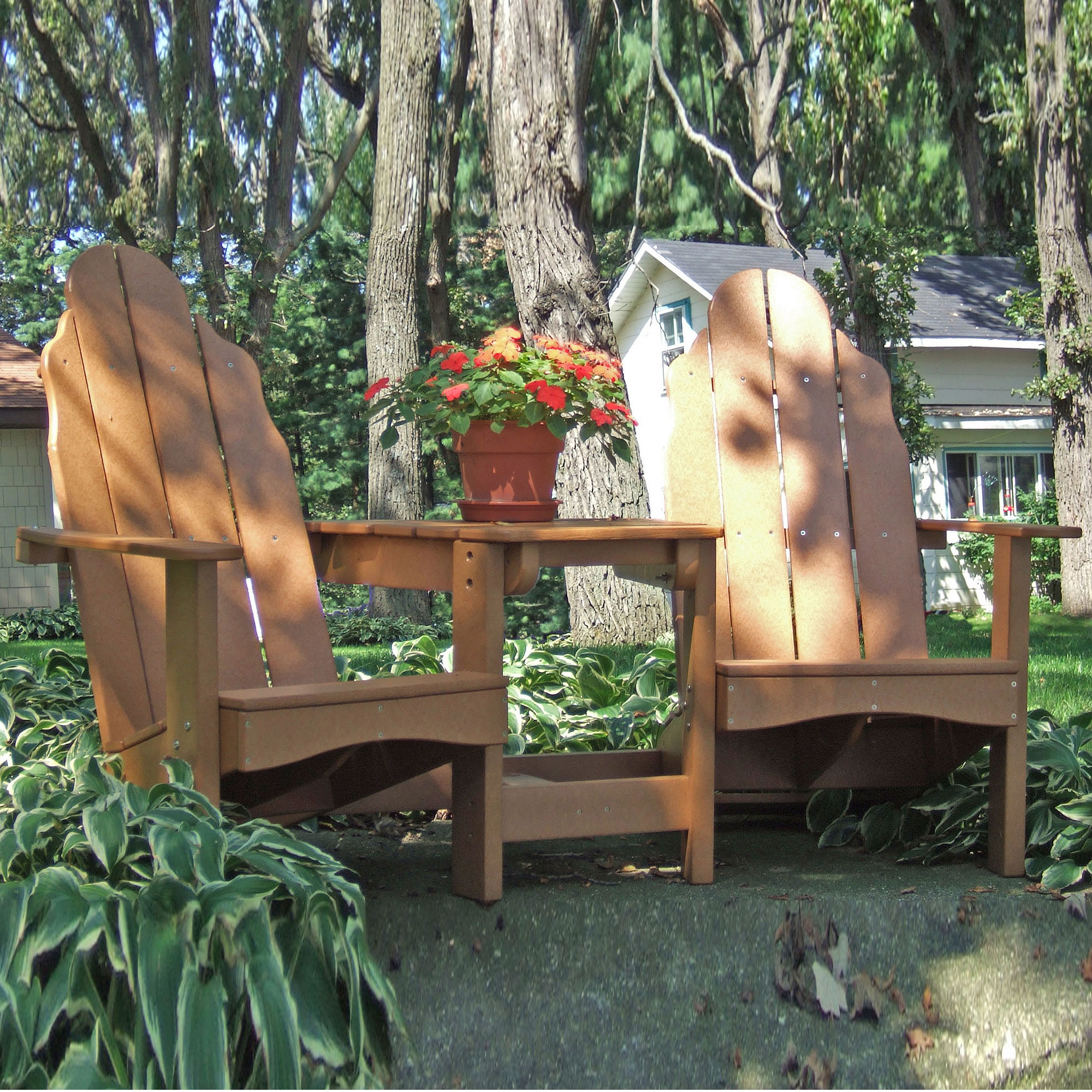 Tailwind Traditional Tete-a-tete