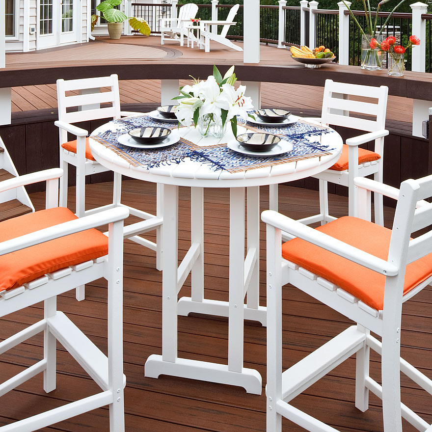 Trex® Outdoor Furniture Monterey Bay 48 in Round Bar Table