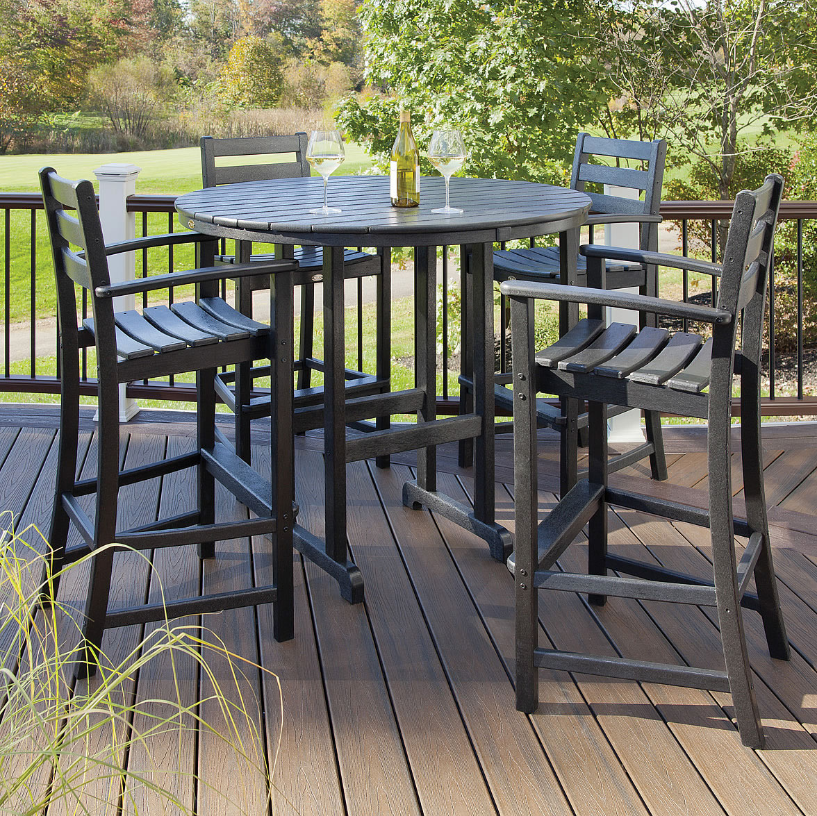 Trex® Outdoor Furniture™ Monterey Bay 5 Piece Bar Set
