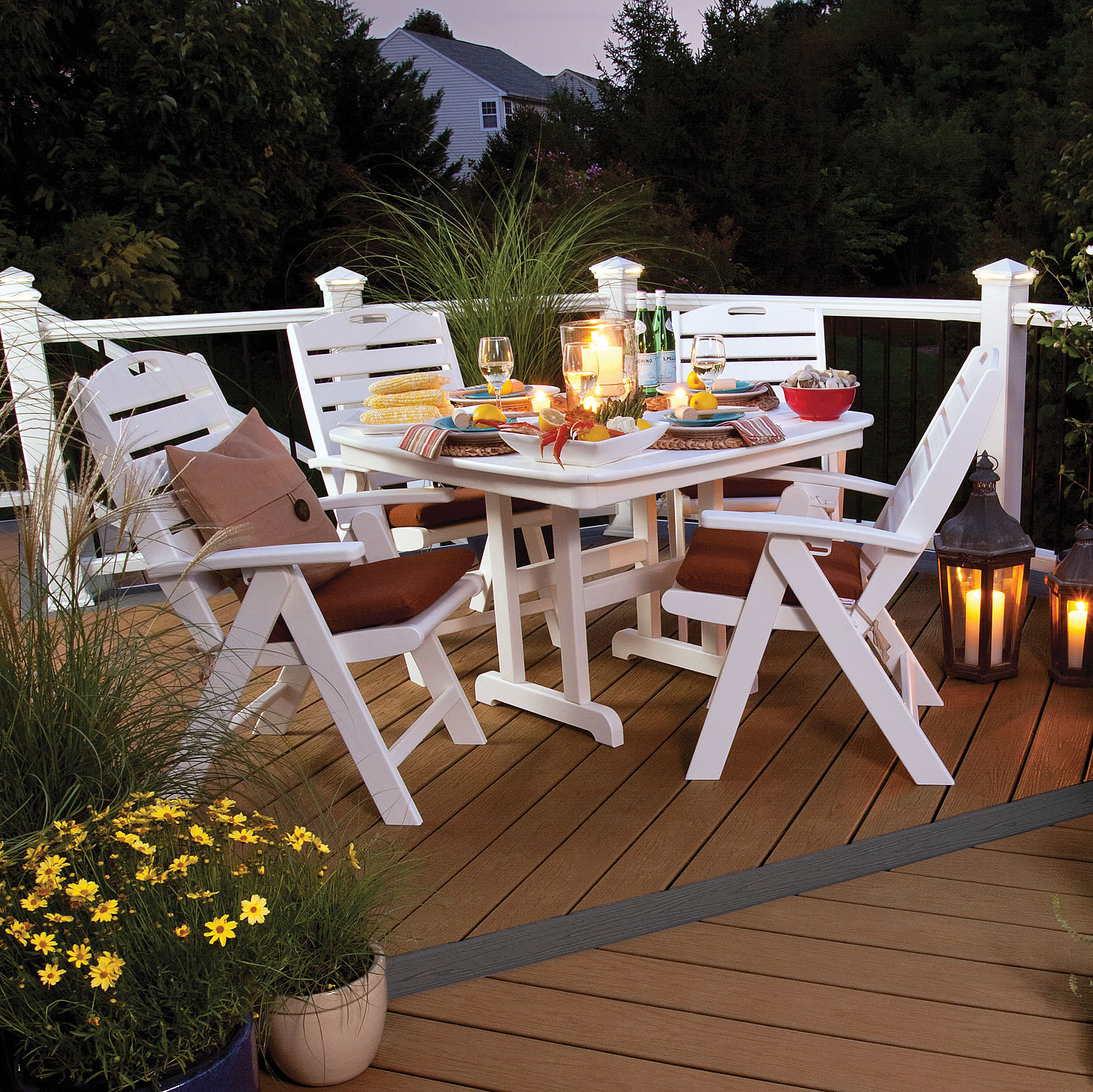 Trex® Outdoor Furniture™ Yacht Club Highback 5 Piece Dining Set