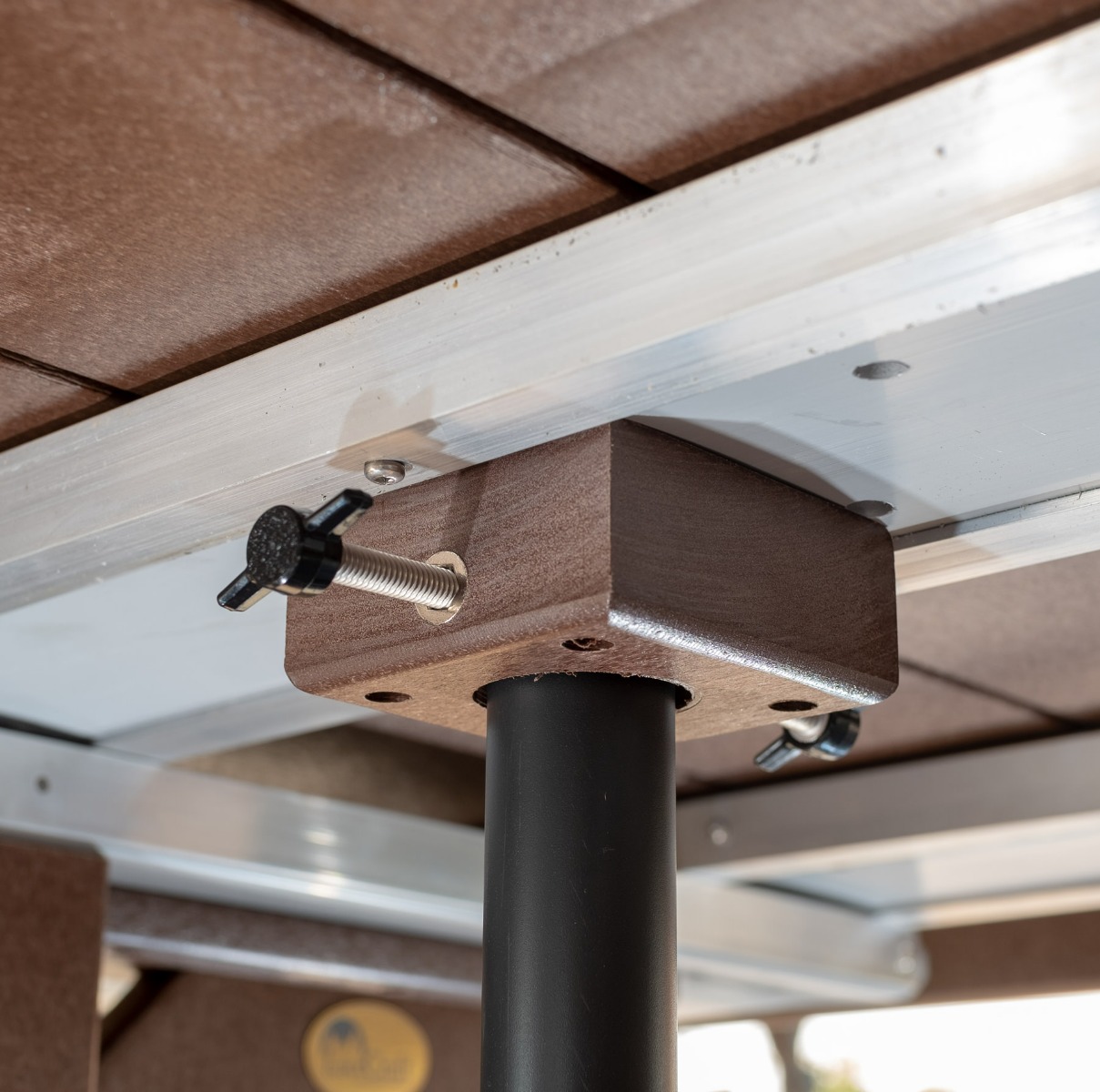 Luxcraft 4 x 6 ft Oval Dining Table