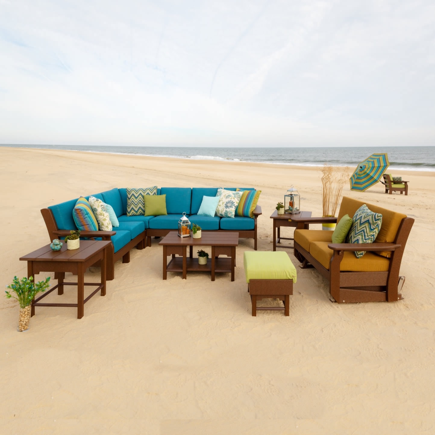 Finch Amish Poly Van Buren Deep Seating Sectional Group