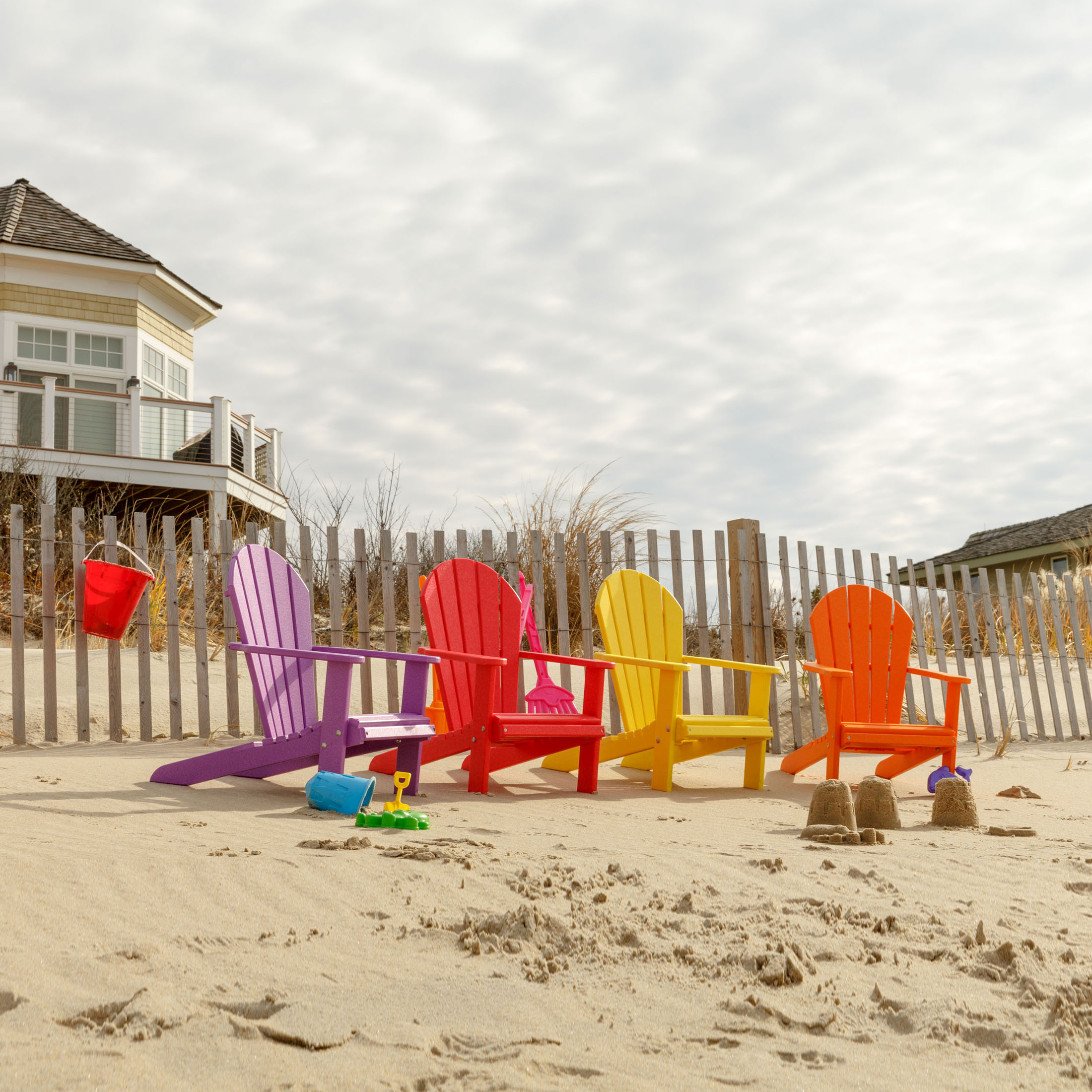 Finch Amish Poly SeaAira Child's Adirondack Chair