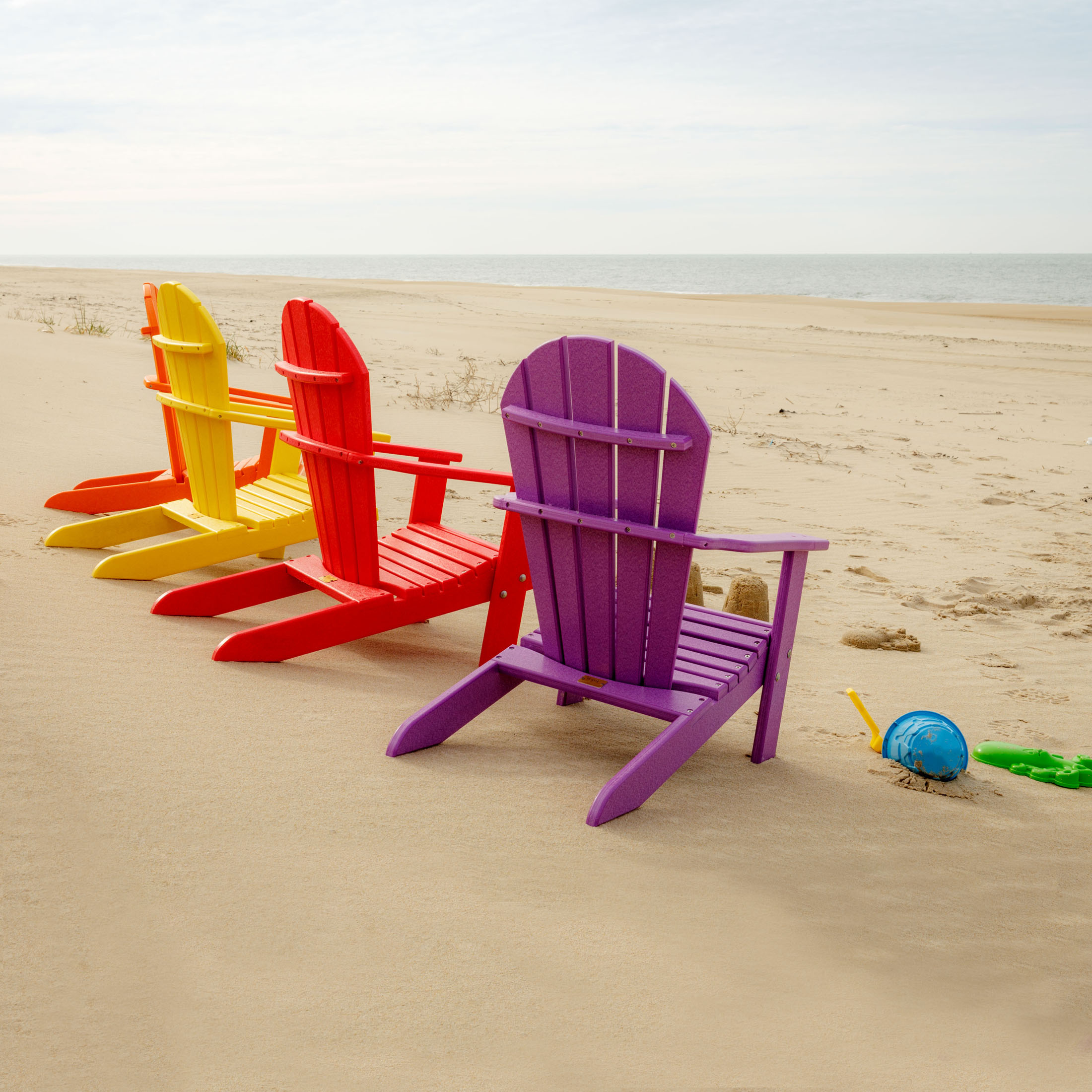 Finch Amish Poly SeaAira Child's Adirondack Chair