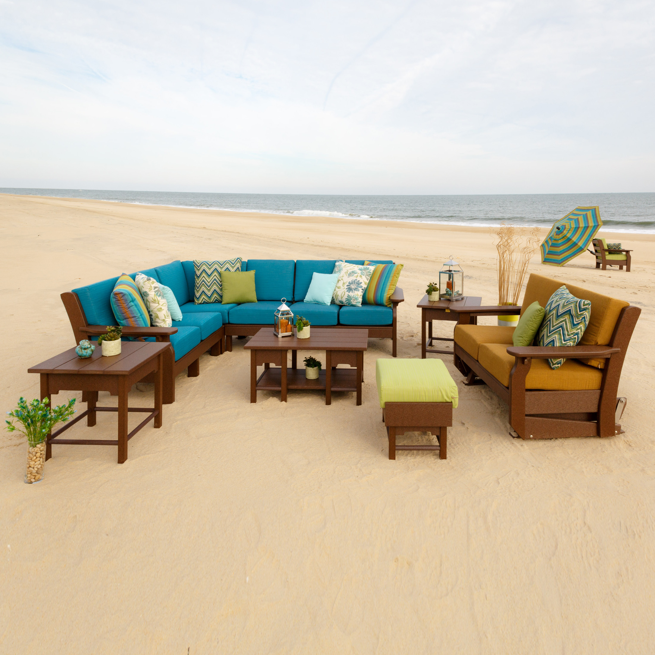 Finch Amish Poly Van Buren Coffee Table