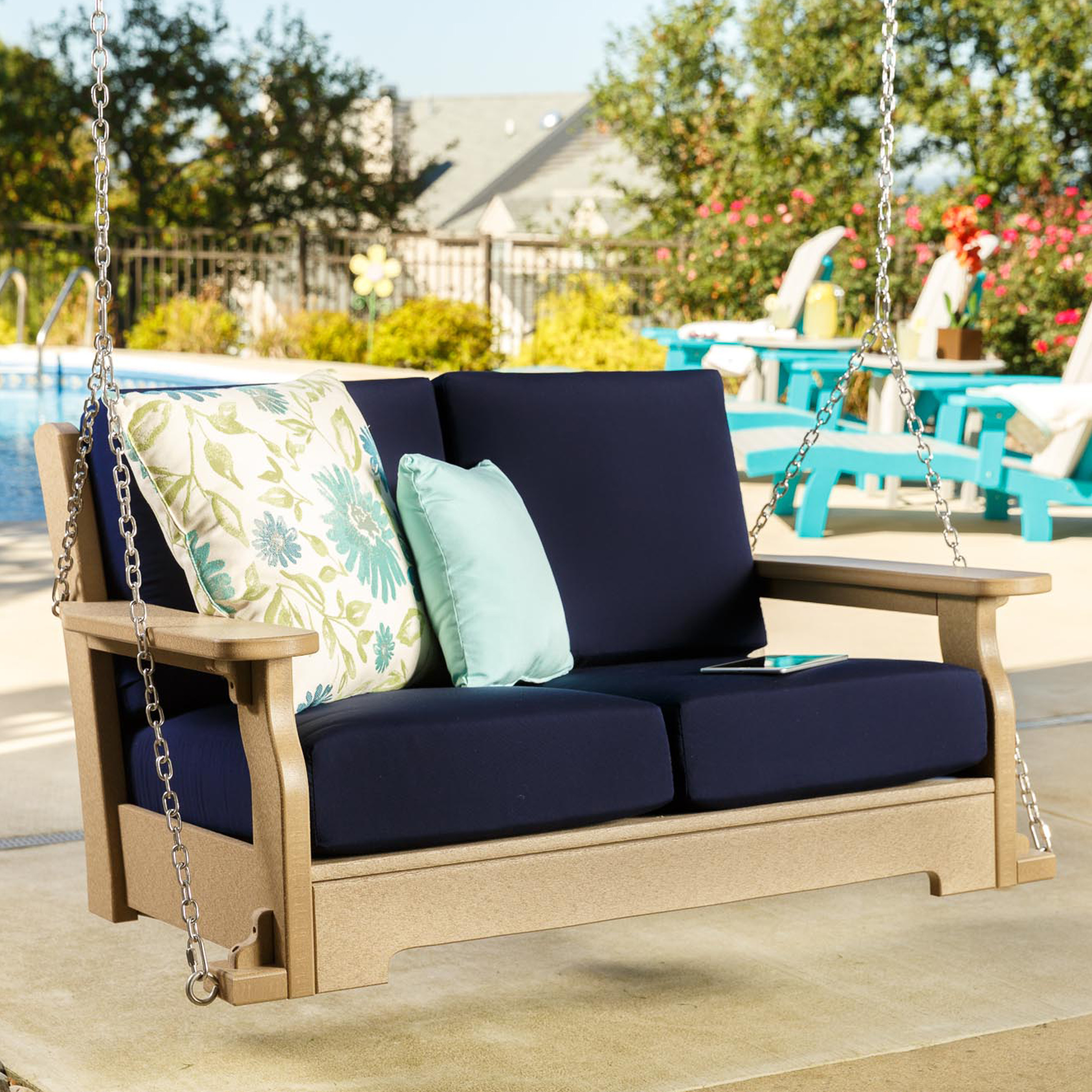 Finch Amish Poly Van Buren Deep Seating Swing